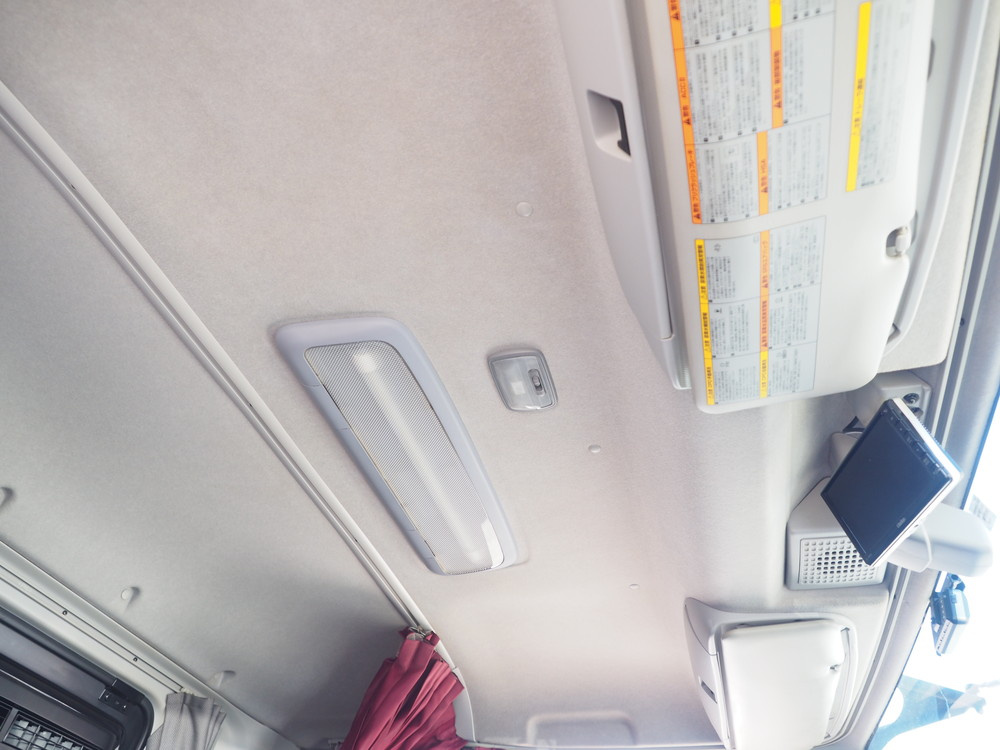 いすゞ ギガ ウイング車 大型 QKG-CYJ77B 年式 H29[写真47]