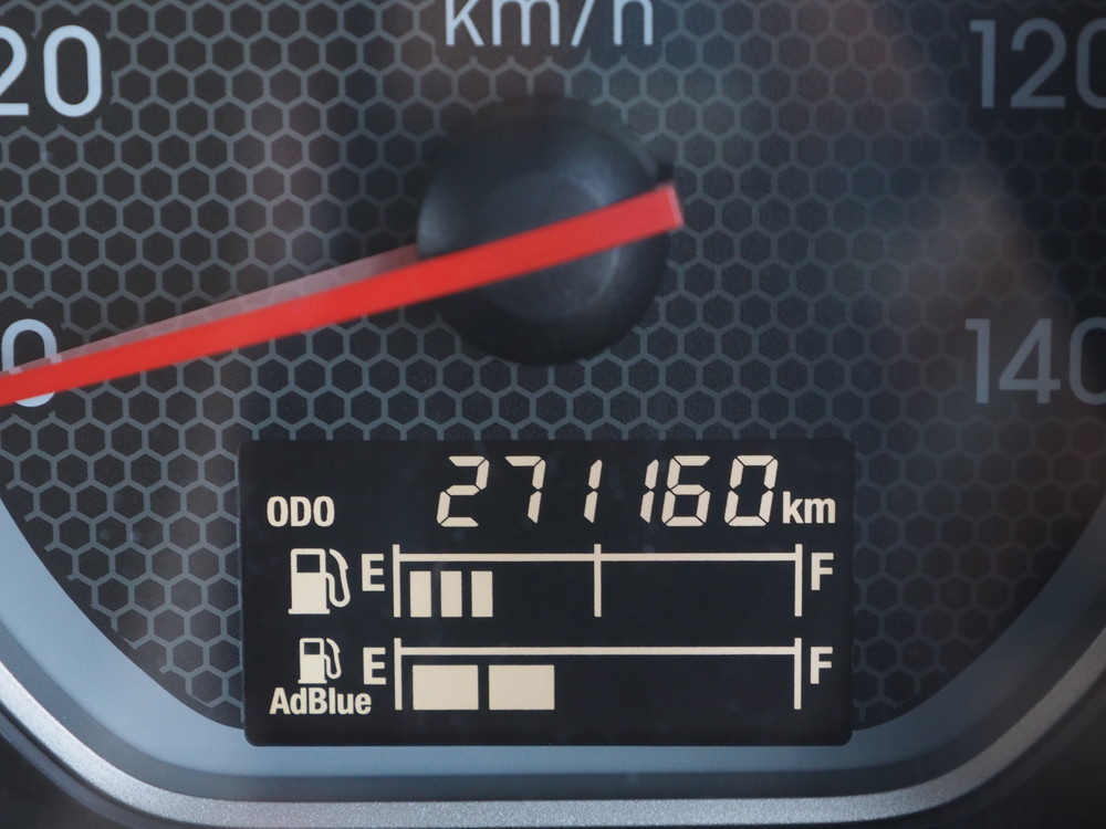 いすゞ ギガ ウイング車 大型 QKG-CYJ77B 年式 H29[写真51]