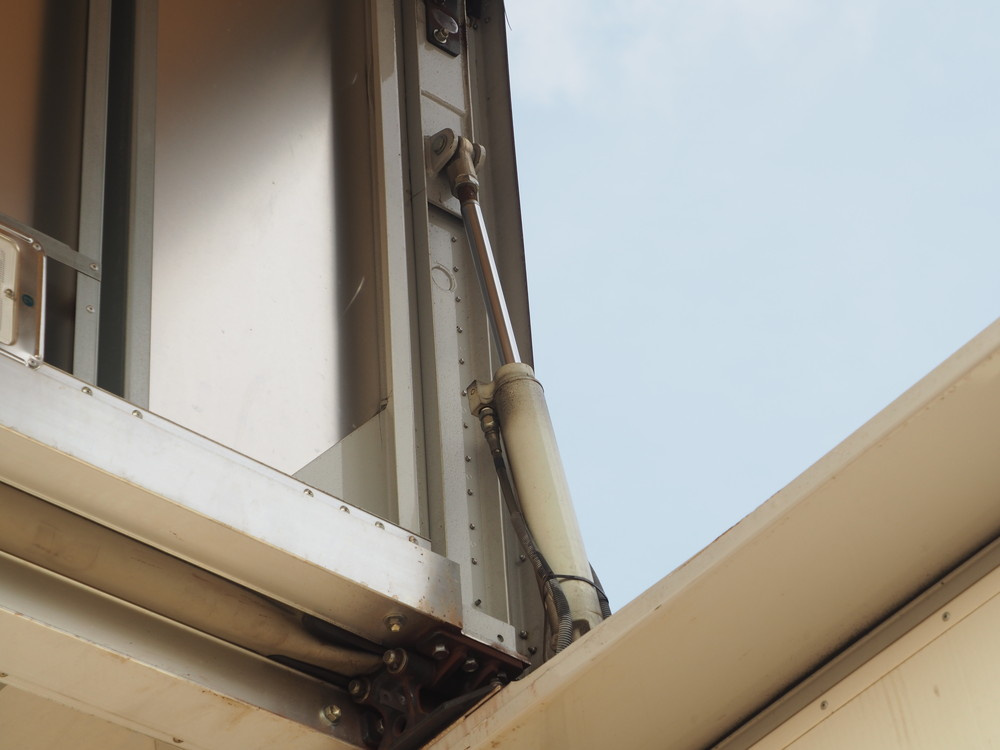 日野 グランドプロフィア ウイング車 大型 LKG-FW1EXBG 年式 H23[写真20]