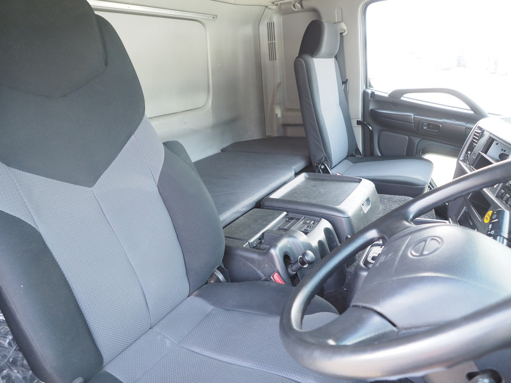 日野 グランドプロフィア ウイング車 大型 LKG-FW1EXBG 年式 H23[写真33]