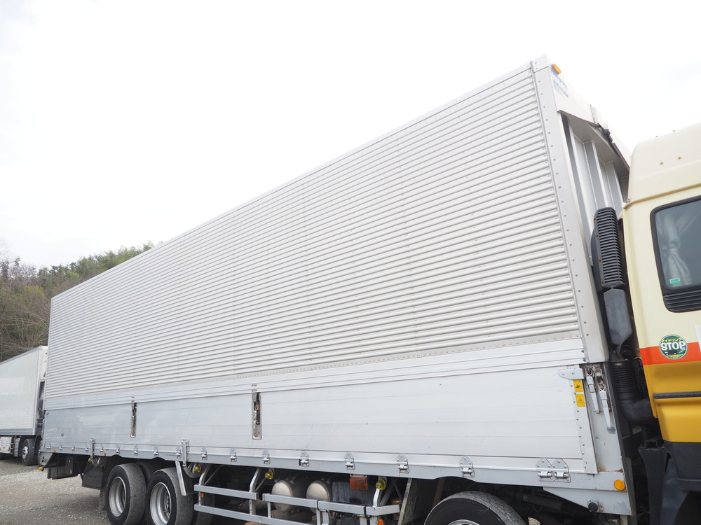 いすゞ ギガ ウイング車 大型 PKG-CYJ77W8 年式 H20[写真10]