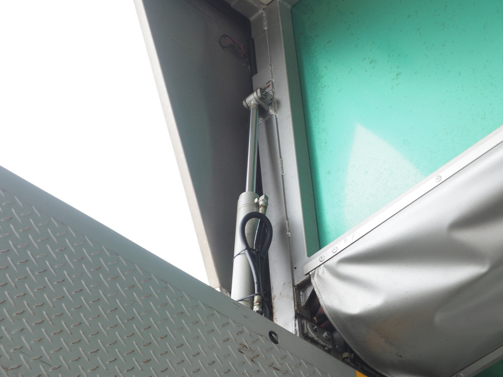 いすゞ ギガ ウイング車 大型 PKG-CYJ77W8 年式 H20[写真18]