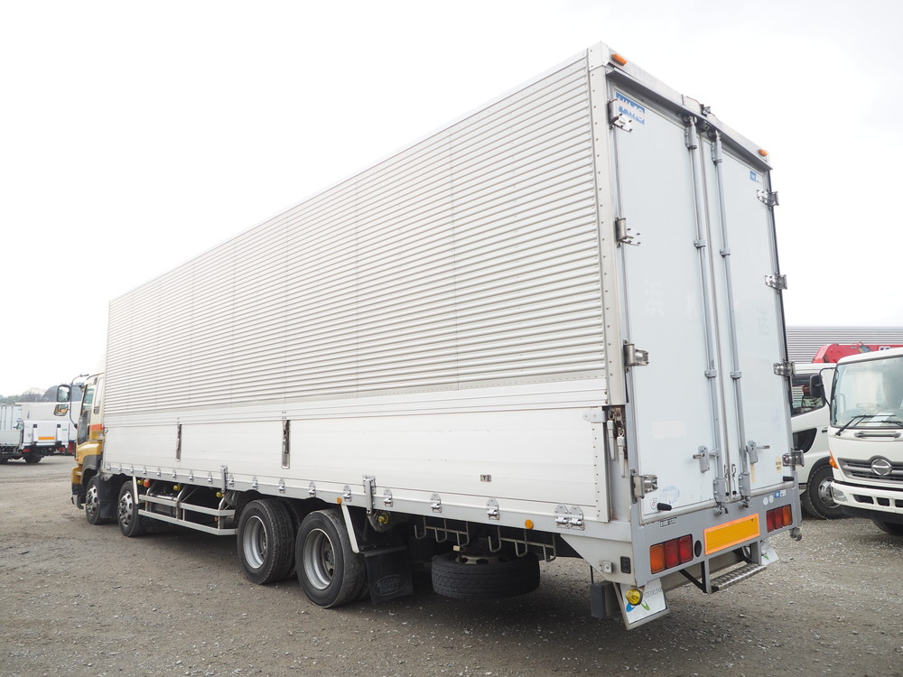 いすゞ ギガ ウイング車 大型 PKG-CYJ77W8 年式 H20[写真08]