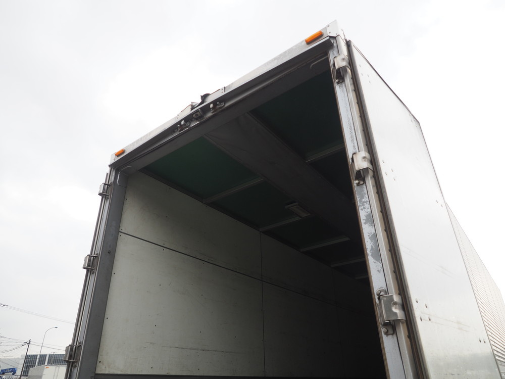 いすゞ ギガ ウイング車 大型 PKG-CYJ77W8 年式 H20[写真28]