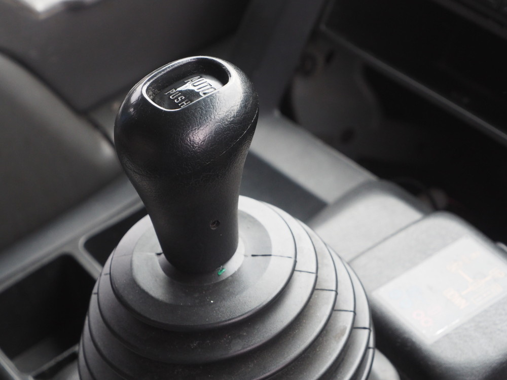 いすゞ ギガ ウイング車 大型 PKG-CYJ77W8 年式 H20[写真36]