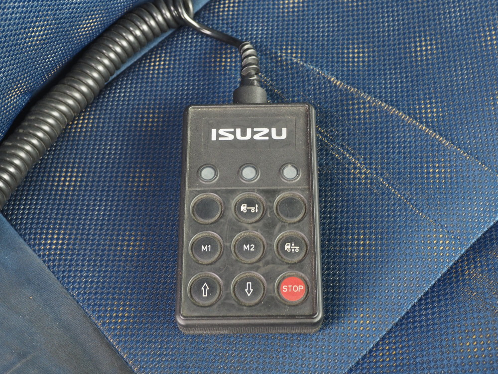 いすゞ ギガ ウイング車 大型 PKG-CYJ77W8 年式 H20[写真42]