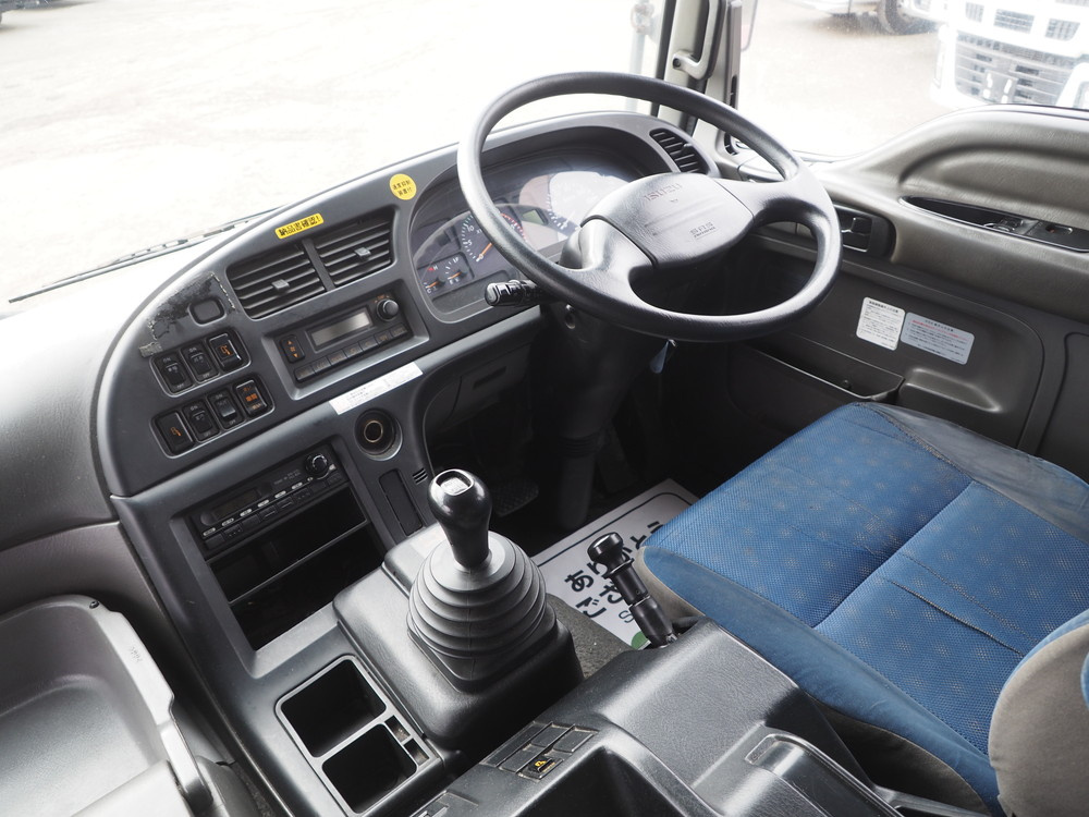 いすゞ ギガ ウイング車 大型 PKG-CYJ77W8 年式 H20[写真35]