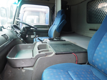 いすゞ ギガ ウイング車 大型 PDG-CYJ77W8 年式 H20[写真44]