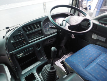 いすゞ ギガ ウイング車 大型 PDG-CYJ77W8 年式 H20[写真35]