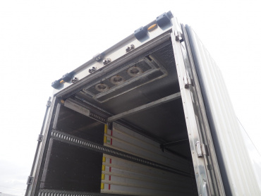 いすゞ ギガ 冷凍バン 大型 LKG-CYL77AA 年式 H22 [写真30]