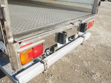 日野 レンジャー 冷凍バン 中型 TKG-FC9JKAG 年式 H25 [写真20]