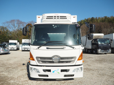 日野 レンジャー 冷凍バン 中型 TKG-FC9JKAG 年式 H25 [写真03]