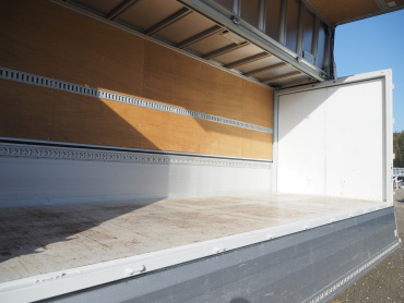 いすゞ フォワード ウイング車 中型 TKG-FRR90T2 年式 H28 [写真22]