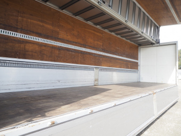 いすゞ ギガ ウイング車 大型 QKG-CYJ77A 年式 H24 [写真21]