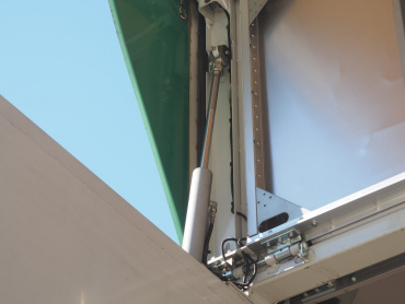 いすゞ ギガ ウイング車 大型 QKG-CYJ77A 年式 H26 [写真20]