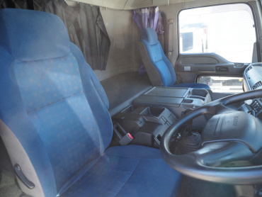 いすゞ ギガ ウイング車 大型 QKG-CYJ77A 年式 H26 [写真33]