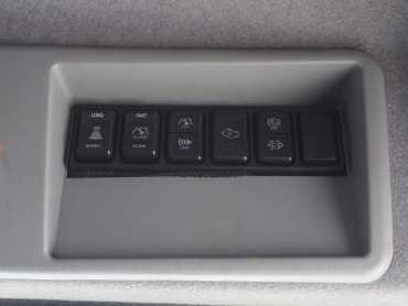 いすゞ ギガ 平ボディ 大型 QKG-CYJ77A 年式 H27 [写真33]