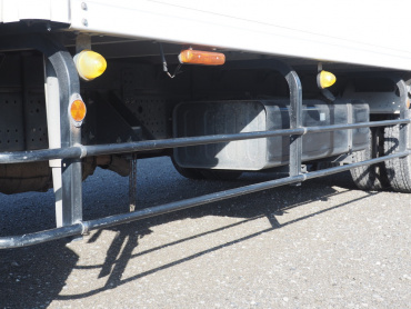 いすゞ フォワード 冷凍バン 中型 TKG-FRR90T2 年式 H27 [写真13]