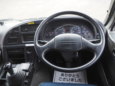 いすゞ ギガ ウイング車 大型 PKG-CYJ77W8 年式 H20 [写真34]