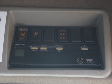 いすゞ ギガ ウイング車 大型 PKG-CYJ77W8 年式 H20 [写真41]