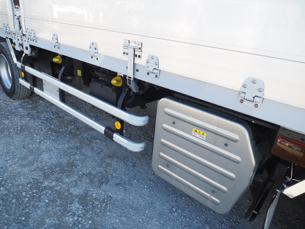 いすゞ ギガ ウイング車 大型 QKG-CYJ77A 年式 H26[写真10]