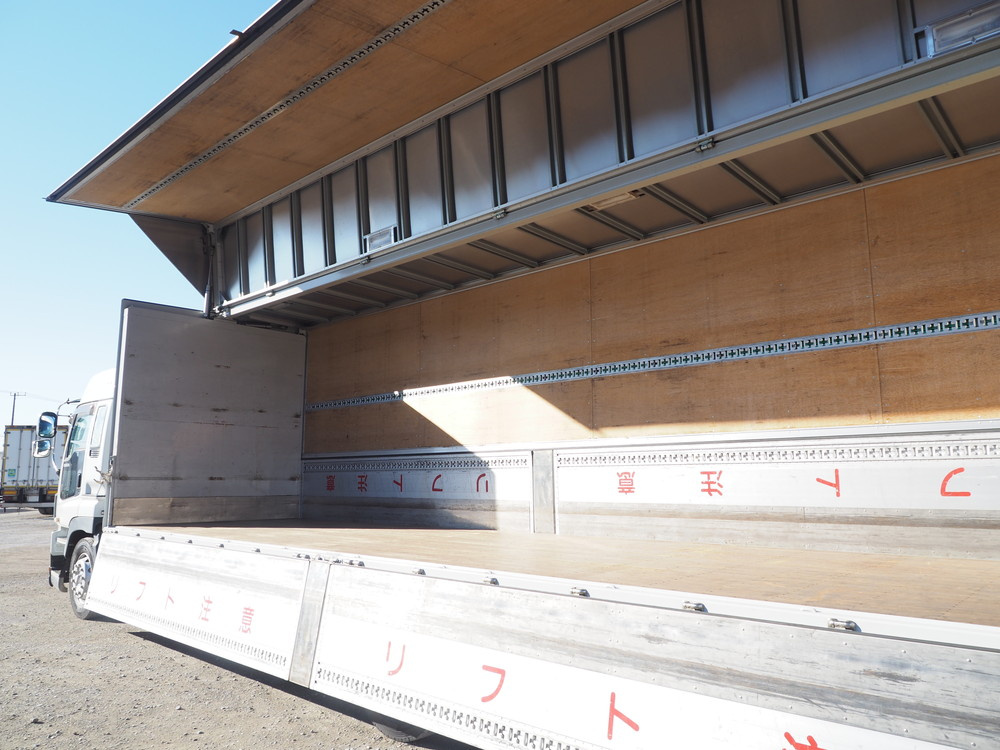 いすゞ ギガ ウイング車 大型 LKG-CYY77AY 年式 H24[写真23]