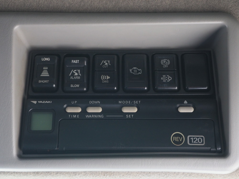 いすゞ ギガ ウイング車 大型 LKG-CYY77AY 年式 H24[写真43]