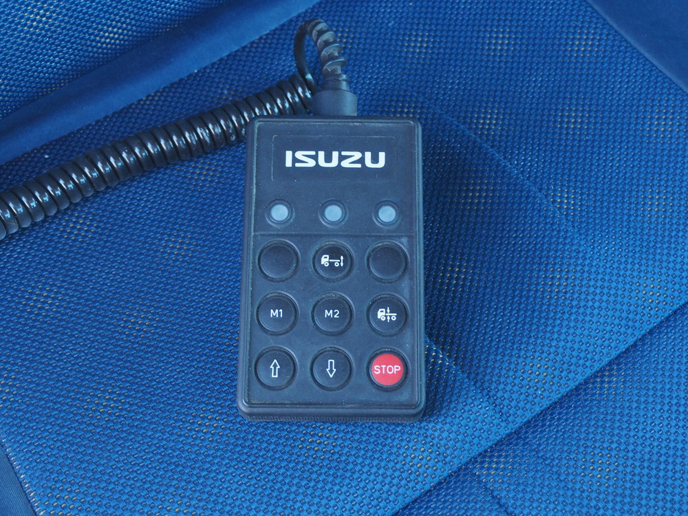 いすゞ ギガ ウイング車 大型 LKG-CYY77AY 年式 H24[写真47]