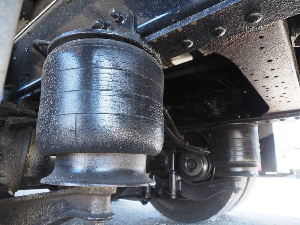 いすゞ ギガ ウイング車 大型 LKG-CYY77AY 年式 H24[写真54]