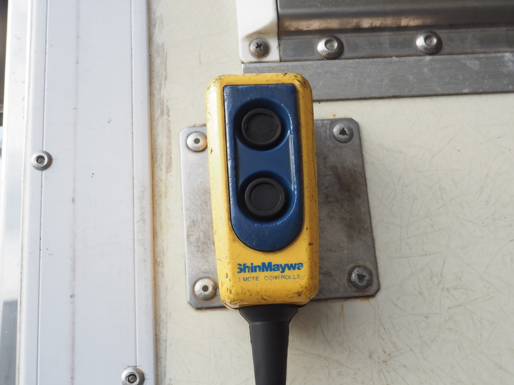 いすゞ エルフ 冷凍バン 小型 TKG-NPR85AN 年式 H25[写真32]