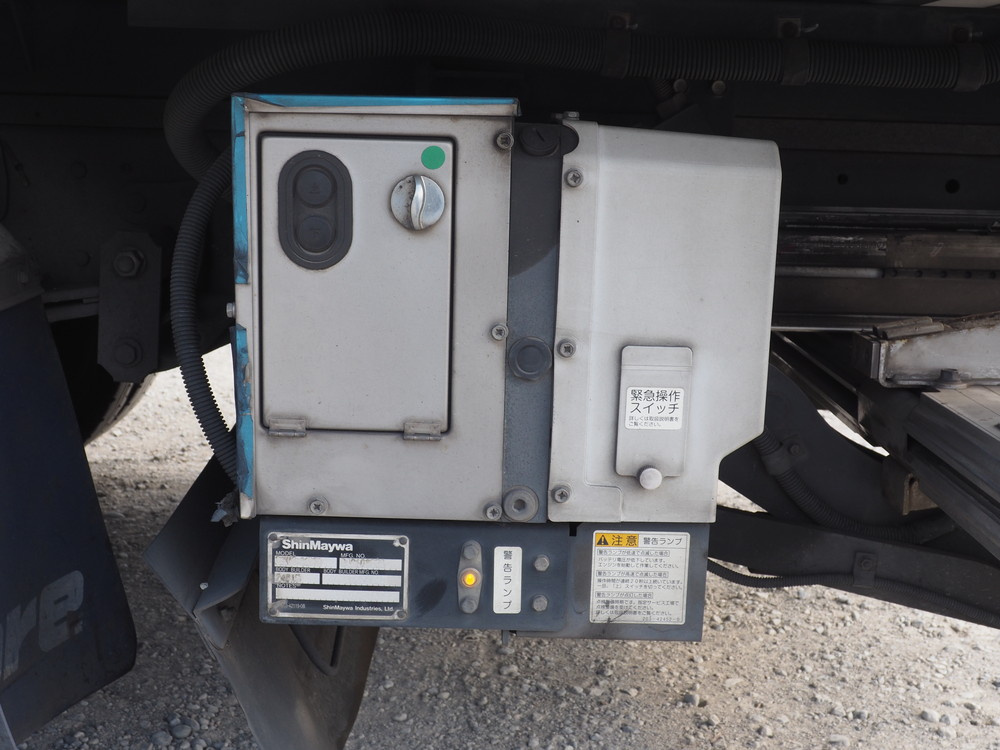 いすゞ エルフ 冷凍バン 小型 TKG-NPR85AN 年式 H25[写真16]