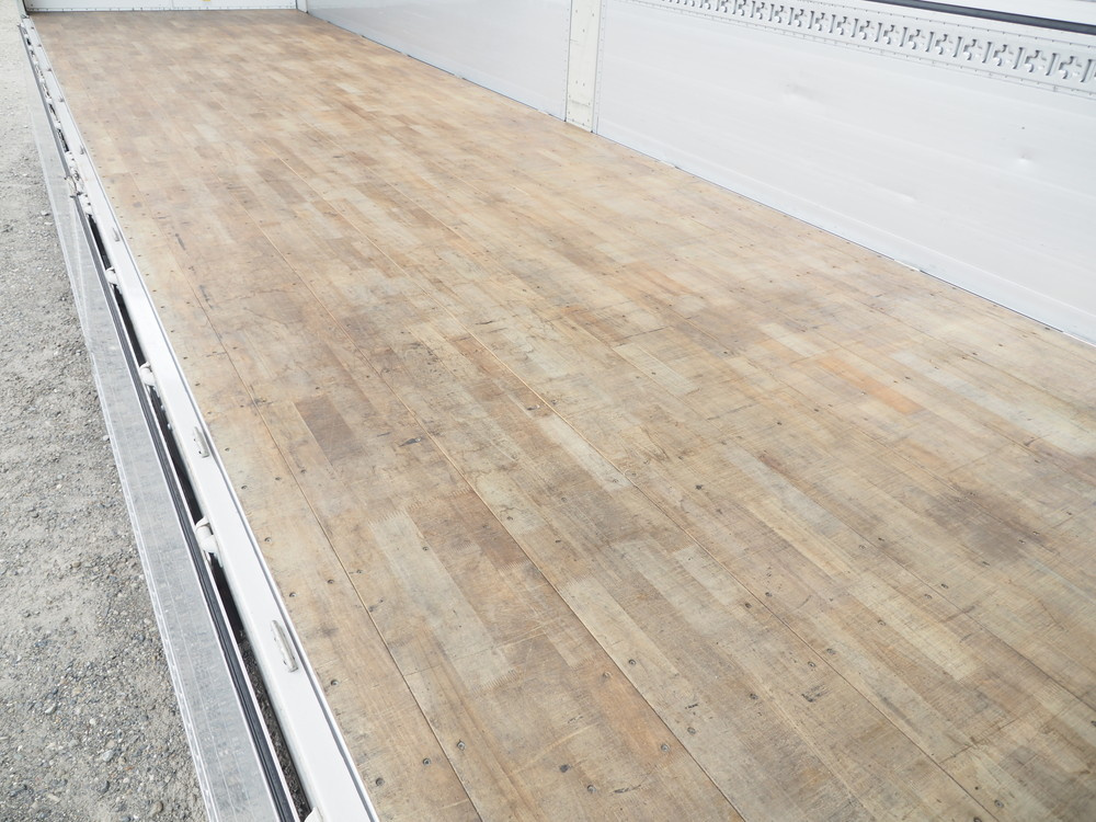 いすゞ ギガ ウイング車 大型 QKG-CYJ77A 年式 H27[写真22]