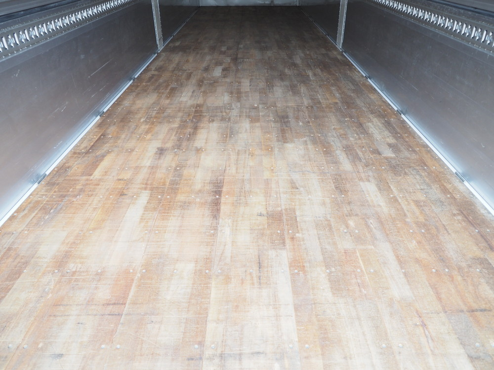 いすゞ ギガ ウイング車 大型 QKG-CYJ77A 年式 H27[写真26]