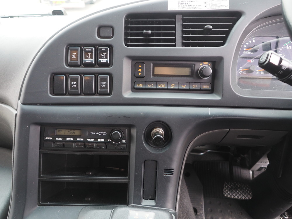 いすゞ ギガ ウイング車 大型 QKG-CYJ77A 年式 H27[写真35]