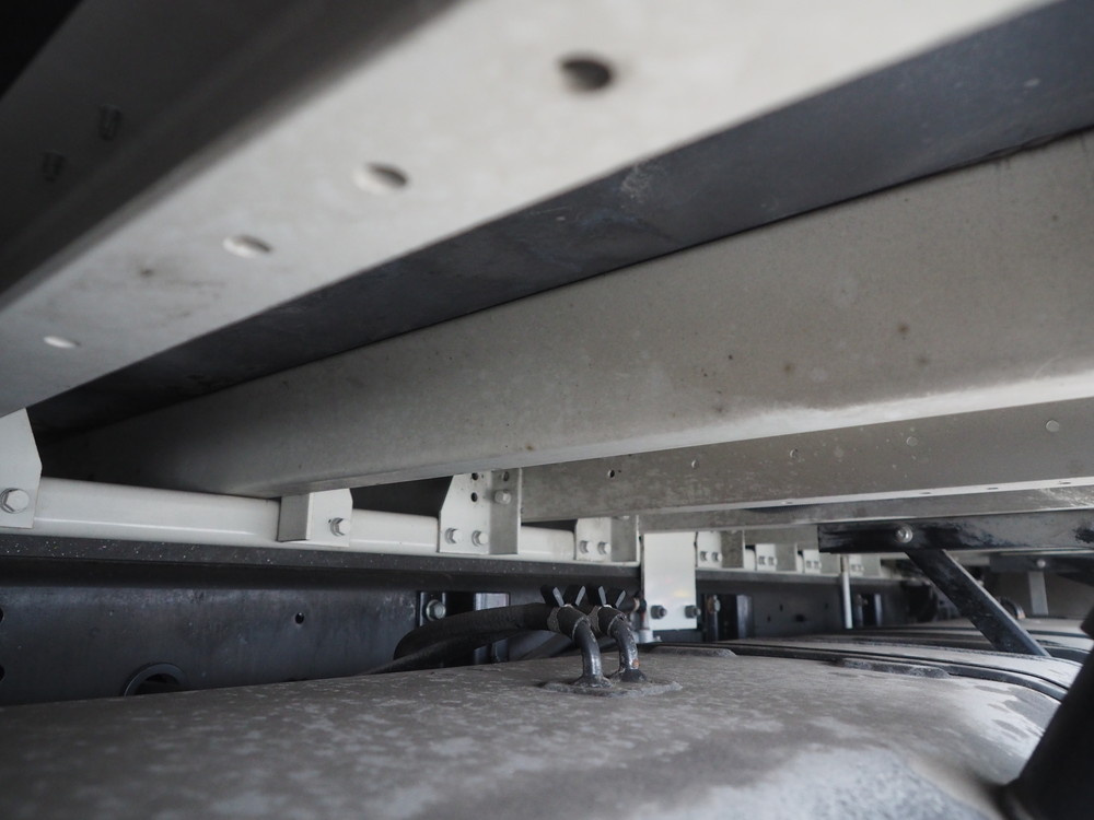 いすゞ ギガ ウイング車 大型 QKG-CYJ77A 年式 H27[写真47]