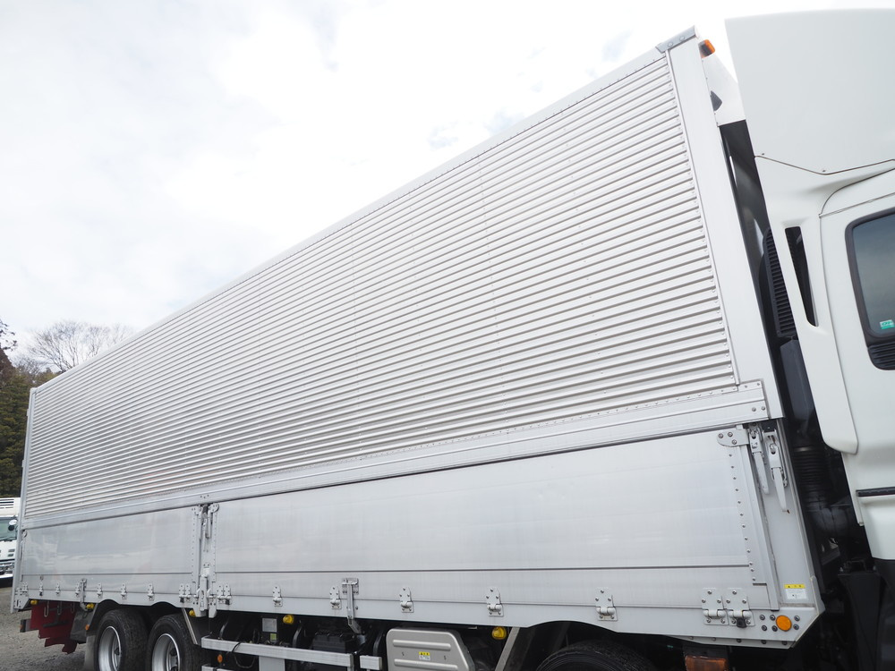 いすゞ ギガ ウイング車 大型 QKG-CYJ77A 年式 H27[写真09]