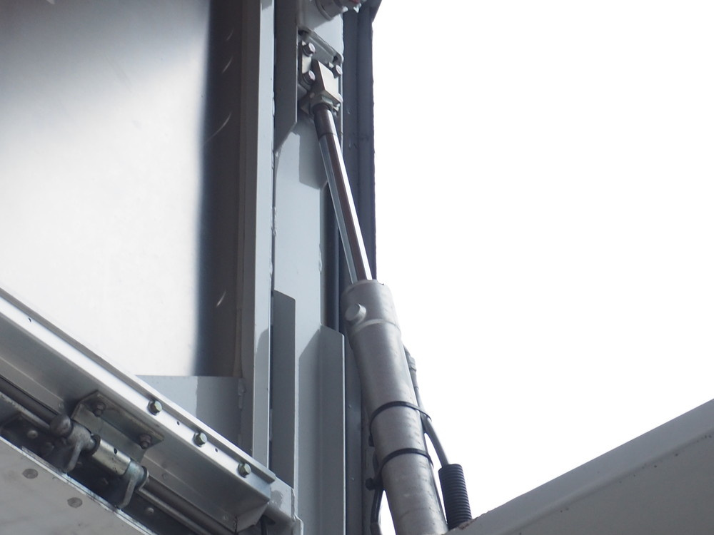 いすゞ ギガ ウイング車 大型 LKG-CYJ77A 年式 H24[写真19]