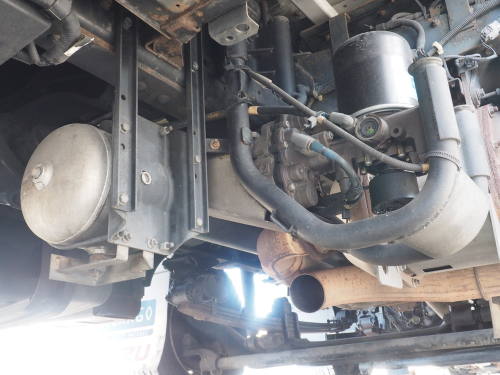 いすゞ ギガ ウイング車 大型 LKG-CYJ77A 年式 H24[写真45]