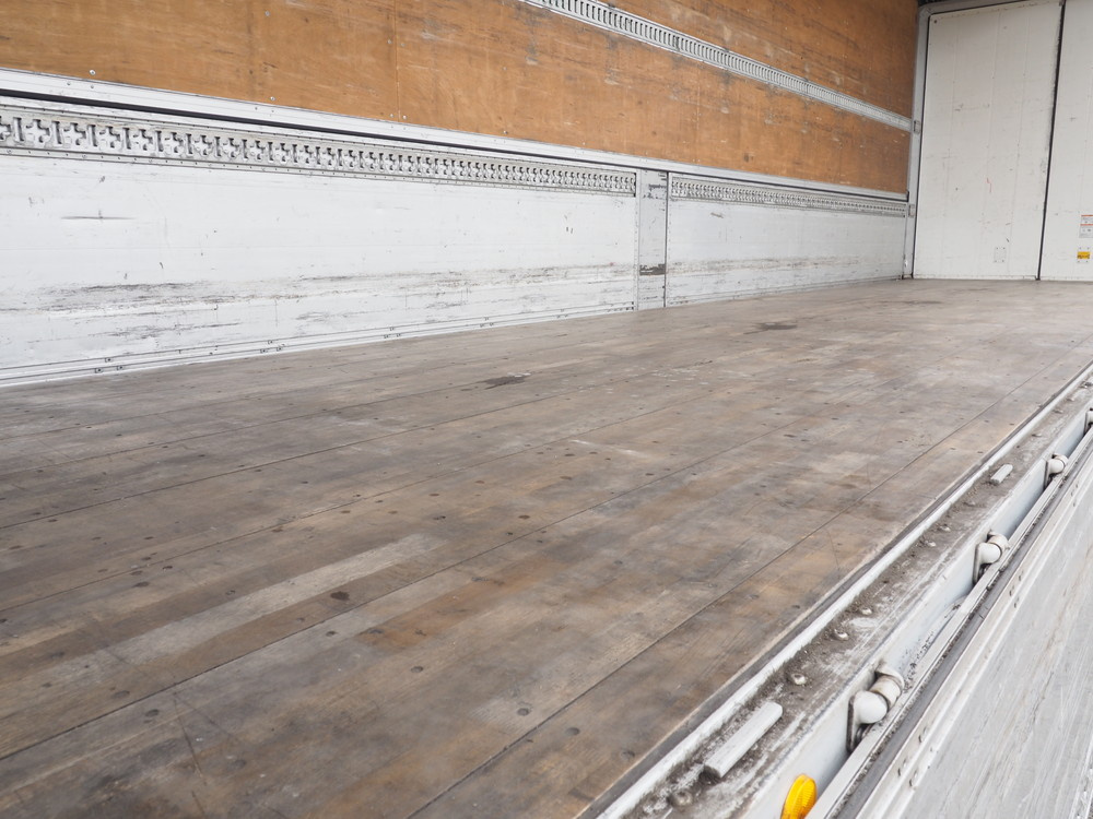 いすゞ ギガ ウイング車 大型 LKG-CYJ77A 年式 H24[写真20]