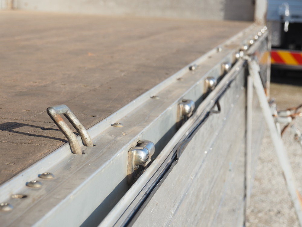 日野 レンジャー ウイング車 中型 ADG-FD8JLWG 年式 H17[写真24]