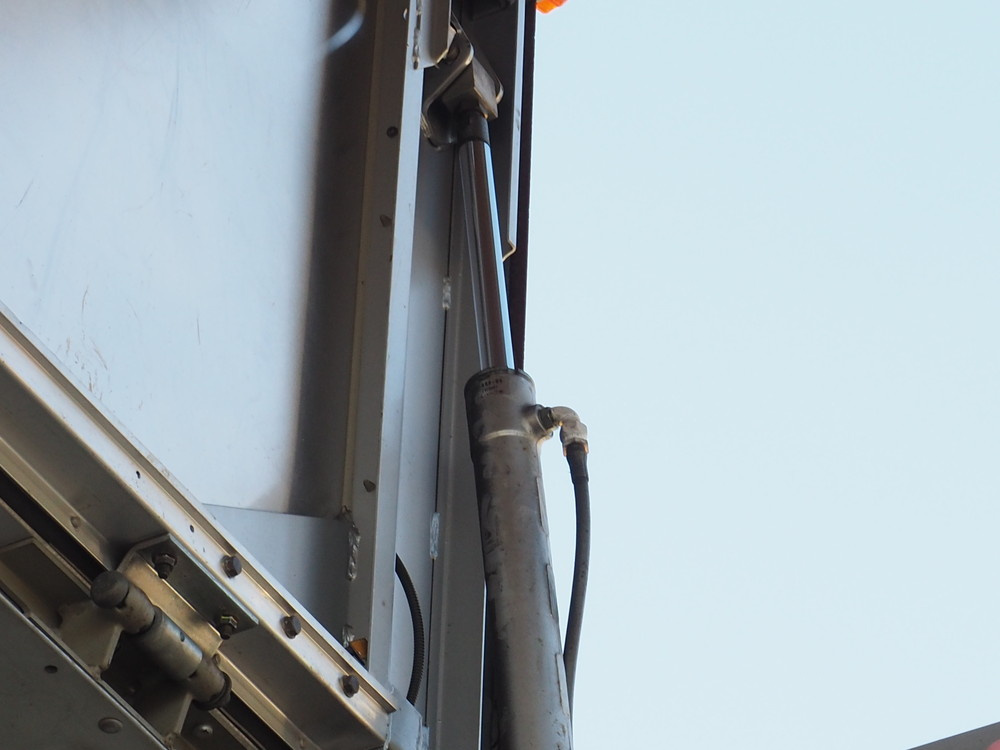 日野 レンジャー ウイング車 中型 ADG-FD8JLWG 年式 H17[写真21]