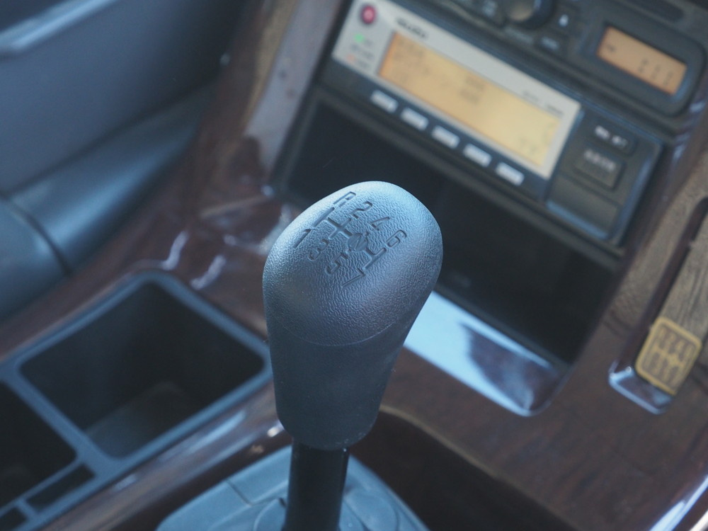 いすゞ ギガ ウイング車 大型 QKG-CYJ77A 年式 H26[写真42]