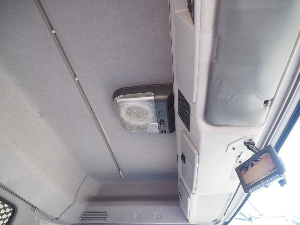 いすゞ ギガ ウイング車 大型 QKG-CYJ77A 年式 H26[写真48]