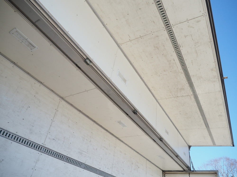 いすゞ ギガ ウイング車 大型 QKG-CYJ77A 年式 H26[写真29]