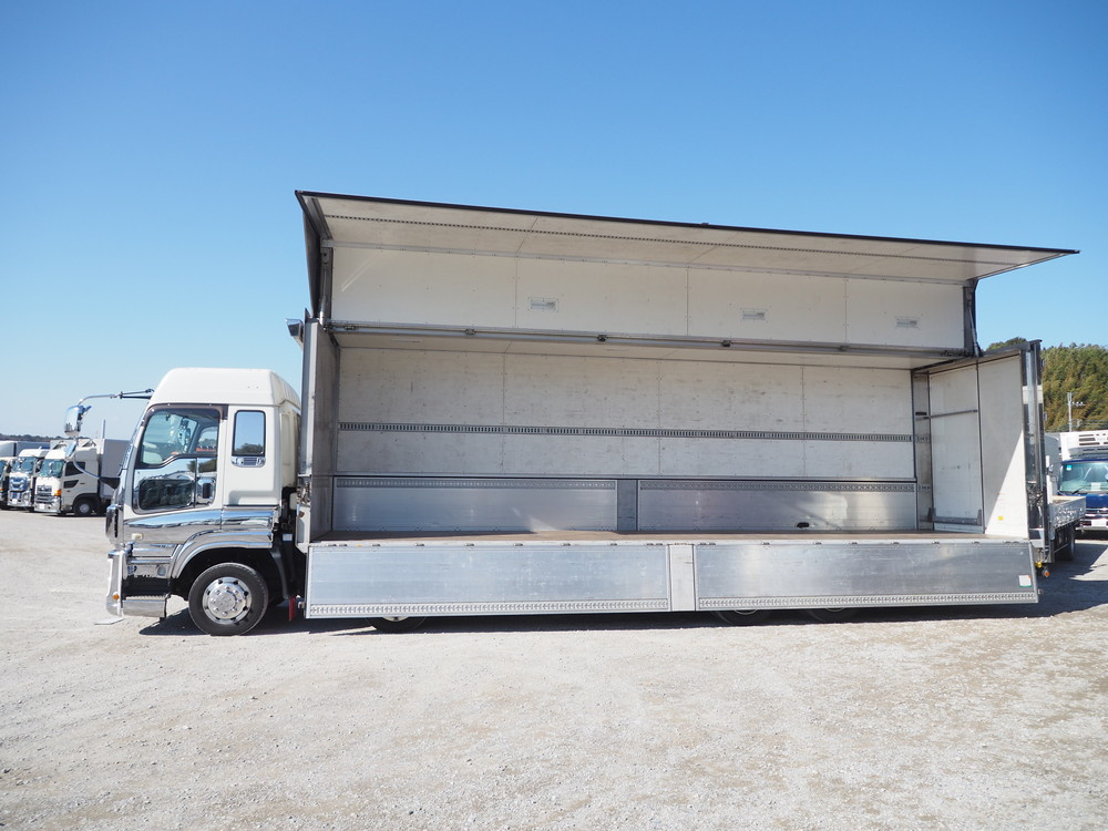 いすゞ ギガ ウイング車 大型 QKG-CYJ77A 年式 H26[写真24]