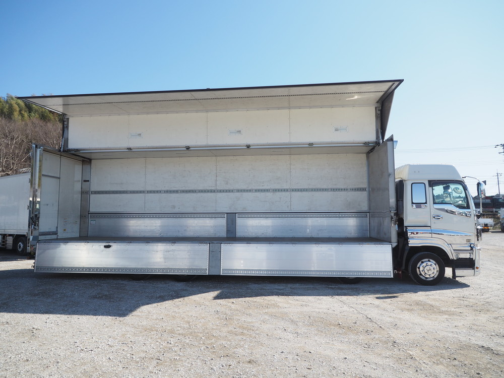 いすゞ ギガ ウイング車 大型 QKG-CYJ77A 年式 H26[写真17]