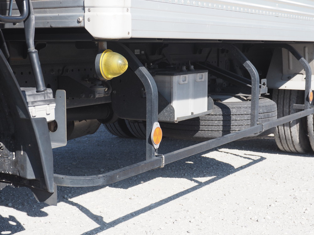 いすゞ エルフ バン車 小型 TKG-NMR85AN 年式 H26[写真13]