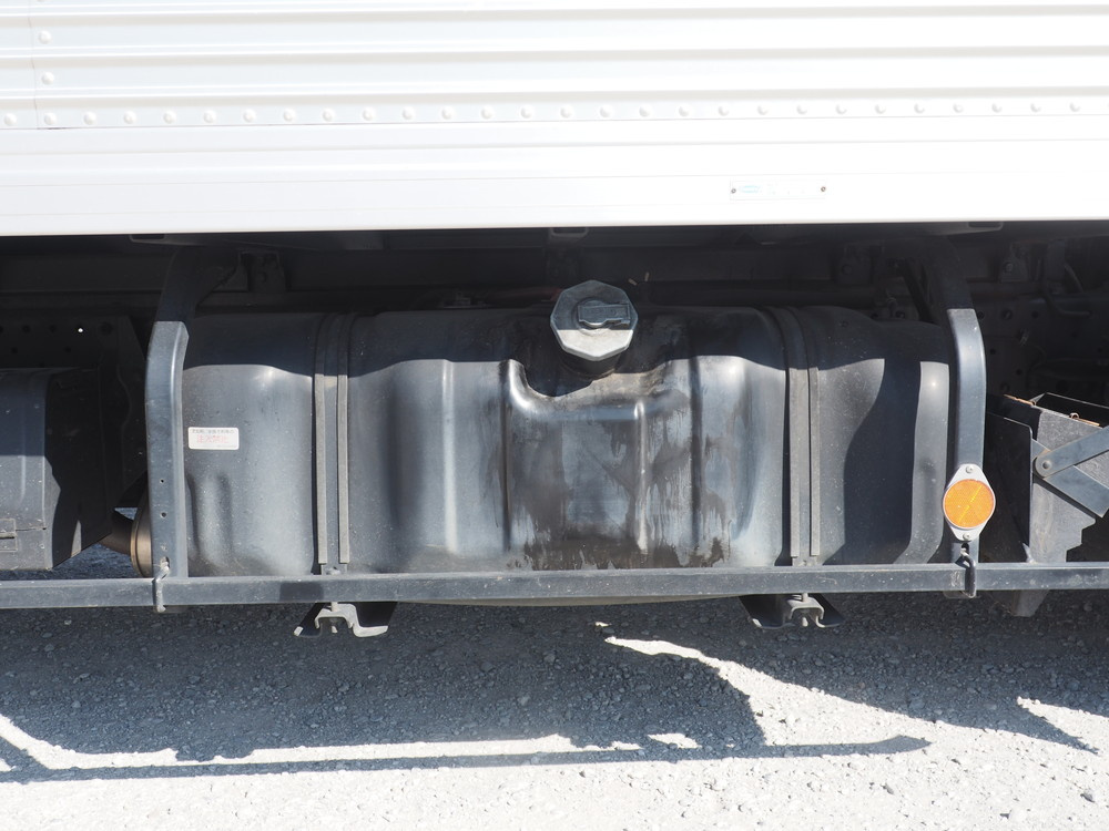 いすゞ エルフ バン車 小型 TKG-NMR85AN 年式 H26[写真14]