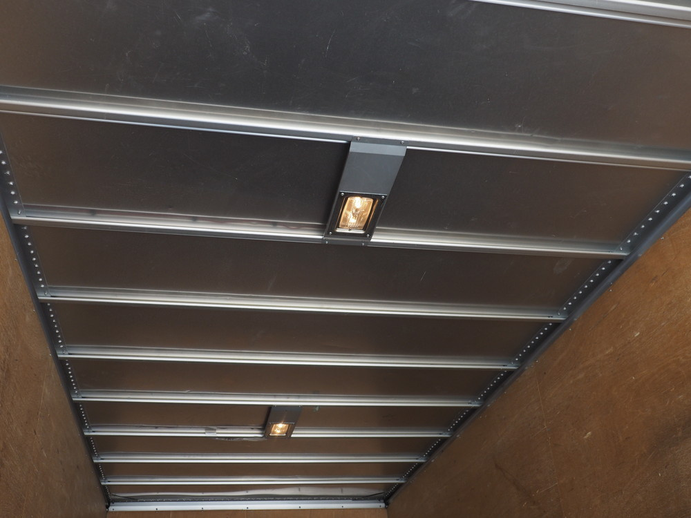 いすゞ エルフ バン車 小型 TKG-NMR85AN 年式 H26[写真18]