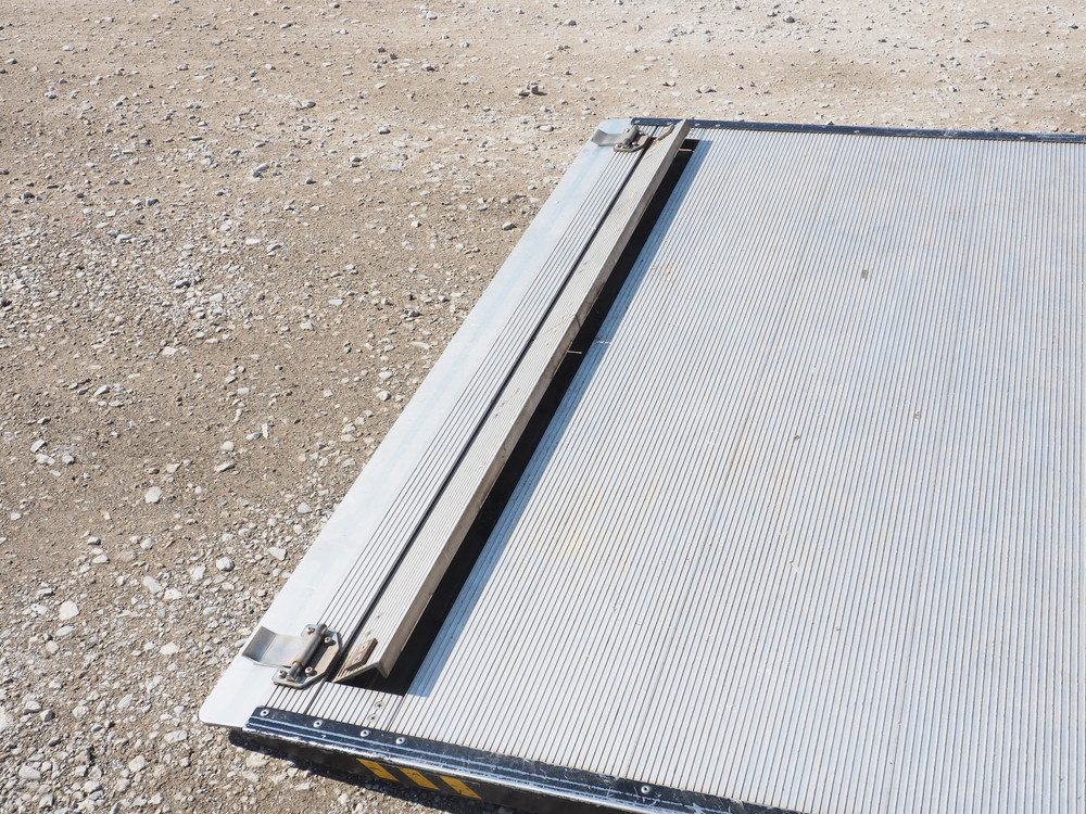 いすゞ エルフ バン車 小型 TKG-NMR85AN 年式 H26[写真26]